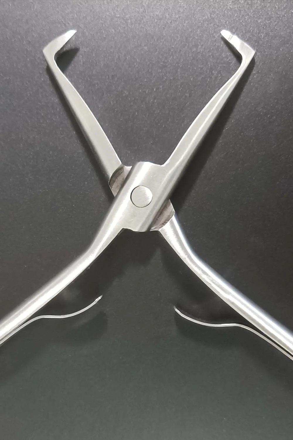 Compact Removal Pliers for Micro Link and Tape in Hair Extension - Image 3